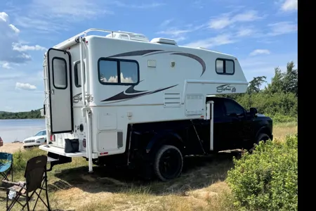 Mitchell's Bigfoot RV 10.5 C Truck Camper
