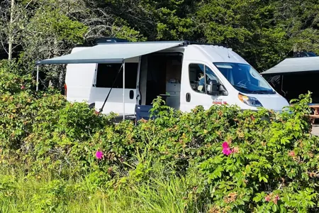 Manon Dodge 3500 Classe B