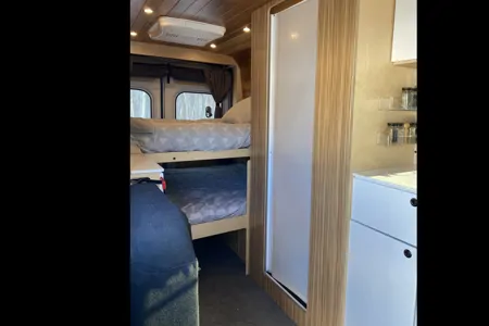 Manon Dodge 3500 Classe B