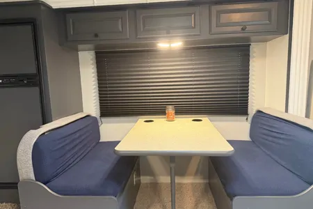 Thor Motor Coach Freedom elite Class C