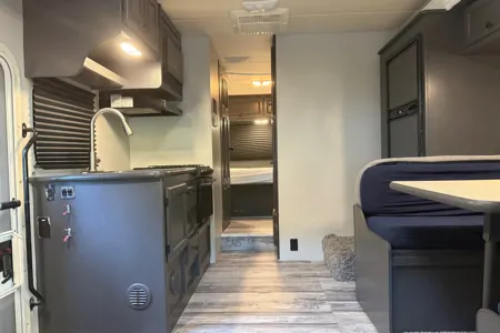 Thor Motor Coach Freedom elite Class C
