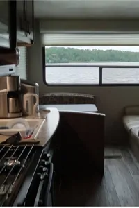 Summer Fun 25' Keystone Hideout LHS Travel Trailer