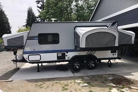 3 bunk Jayco Jayfeather 17XFD Hybrid