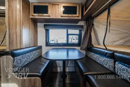 3 bunk Jayco Jayfeather 17XFD Hybrid