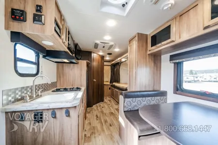 3 bunk Jayco Jayfeather 17XFD Hybrid