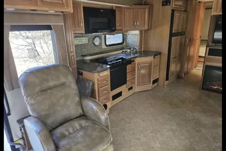 Fleetwood Bounder 35 Class A