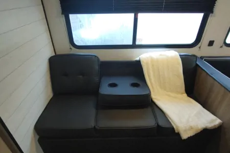 Family travels Heartland Pioneer BH280 Travel Trailer