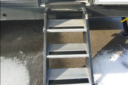 Family travels Heartland Pioneer BH280 Travel Trailer