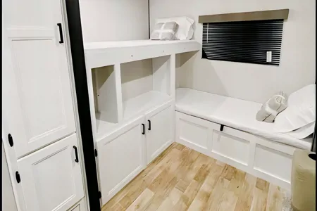 1 Night Free 2022 Hideout Travel Trailer
