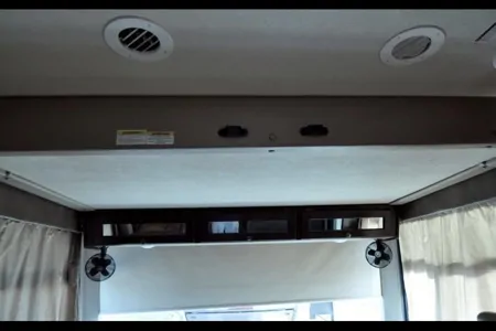 Mac’s  Windsport 29M Class A