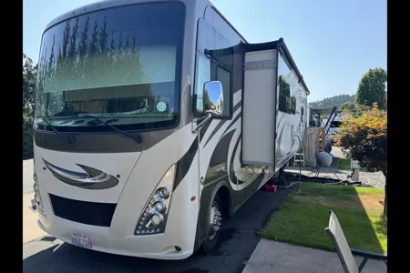 Mac’s  Windsport 29M Class A