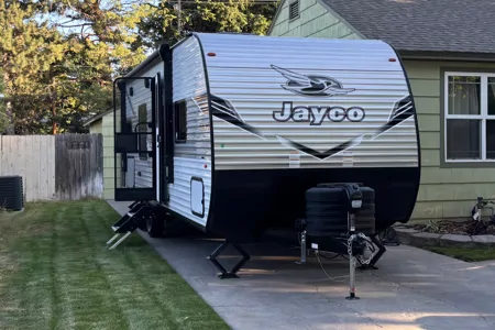 Hunter's Jayco 260Bh Travel Trailer