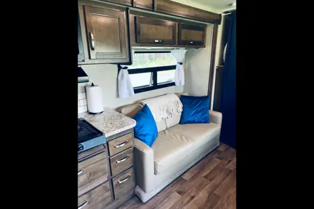 2019 Jayco 31XL (Nutmegger Nomad) - Bunk Beds -Fully Stocked