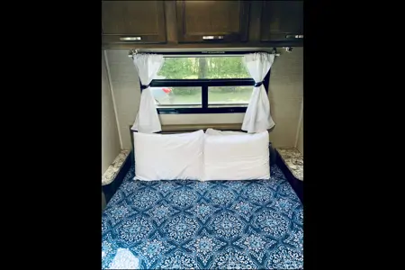 2019 Jayco 31XL (Nutmegger Nomad) - Bunk Beds -Fully Stocked