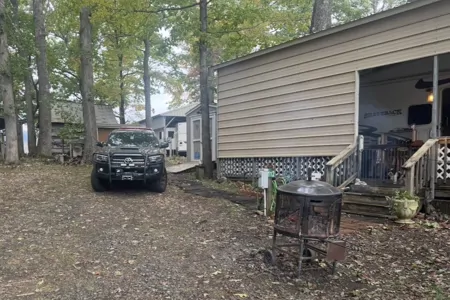 GM RV Cottage in West Jefferson