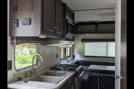 JC's Starcraft Autumn Ridge Outfitter