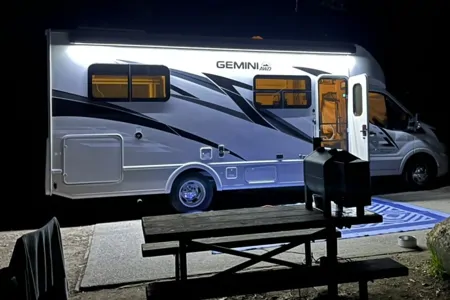 Thor Motor Coach Thor Gemini 24KB Class B