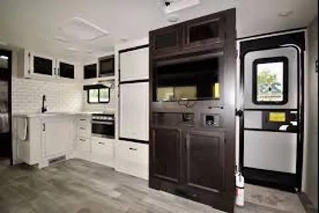 Felix's Jayco Jay Feather 25RB Travel Trailer