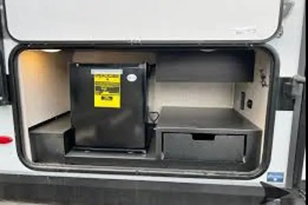 Felix's Jayco Jay Feather 25RB Travel Trailer