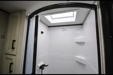 Felix's Jayco Jay Feather 25RB Travel Trailer