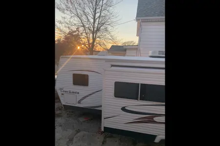 Mark’s Marvellous Coachmen 25 Travel Trailer