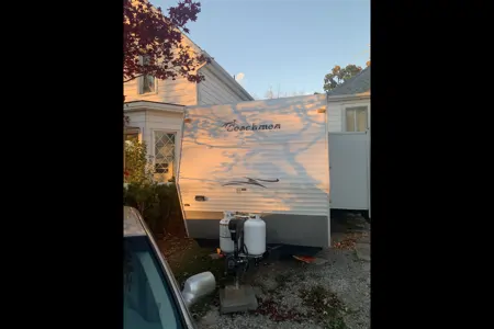 Mark’s Marvellous Coachmen 25 Travel Trailer