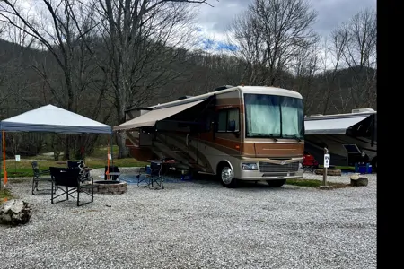 Kelly's Fleetwood Bounder 35H Class A