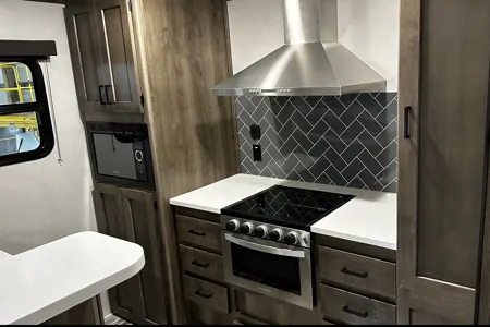 Christen's Keystone 320MLS Travel Trailer