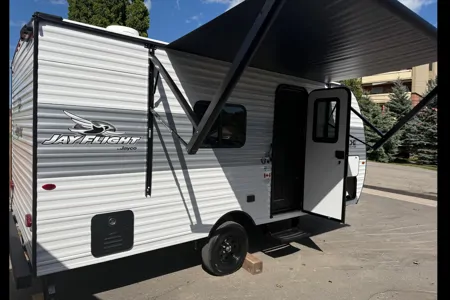 Couple Ds JayFlight Trailer