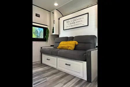 Dominy's Jayco Jay Flight 235MBHW Travel Trailer