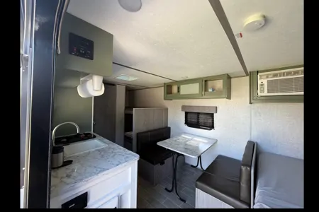 Dustin's Dutchmen Coleman M-17B Travel Trailer