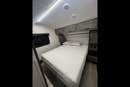 Andrew's Forest River Artic Wolf Fifth Wheel Sleeps 10