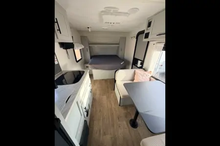 Venture Vacation VIBE!