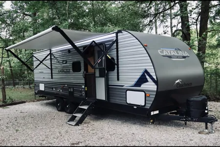 Ozarro's Coachmen Summit Series 261bhs