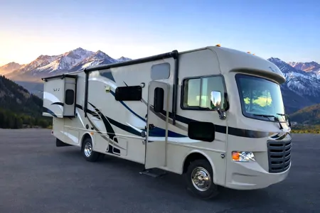 DAVID's Thor Motor Coach ace 30.1 Class A