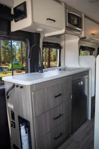 B01 - Thor Twist Van - The RV Rental Factory