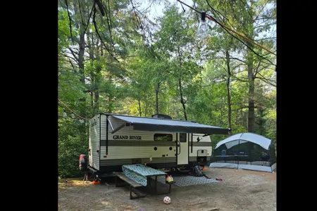 The Fallis’ Grand River 19BH Travel Trailer