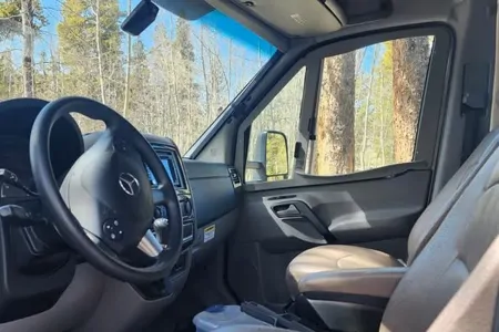 2017 Winnebago Navion 24G: Spacious w/ Flex Miles