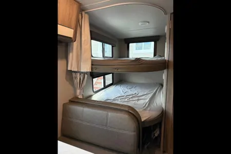 Reynaldo's Grand Design Imagine 23bhe Travel Trailer