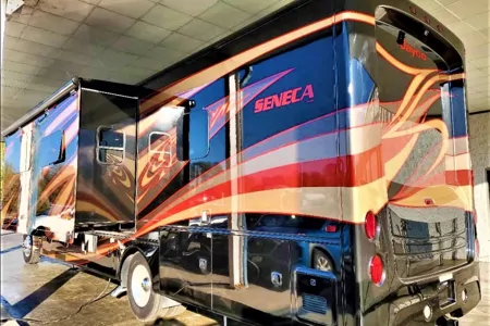 37 JAYCO SENECA SUPER C DIESEL SLEEPS 10 LUXURY 3 SLIDEOUT ROOMS WIFI WOW!