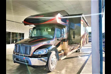 37 JAYCO SENECA SUPER C DIESEL SLEEPS 10 LUXURY 3 SLIDEOUT ROOMS WIFI WOW!