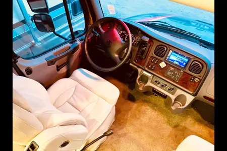 37 JAYCO SENECA SUPER C DIESEL SLEEPS 10 LUXURY 3 SLIDEOUT ROOMS WIFI WOW!
