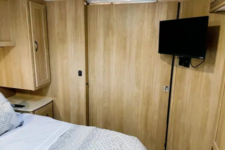 Bertha the Bunkhouse