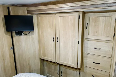 Bertha the Bunkhouse