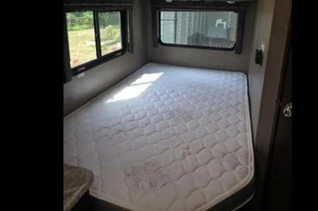 "Bunny," a 2020 Thor Motor Coach Freedom Elite C, SUPER CLEAN!! 30% Off Rapid Booking Special!!