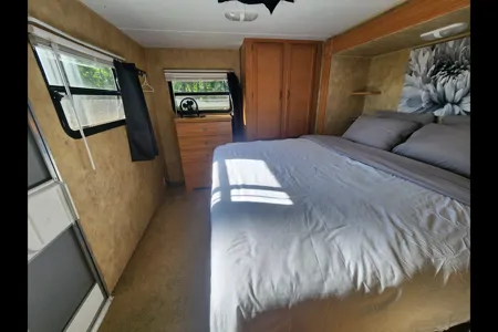 Casey's Lakeside RV