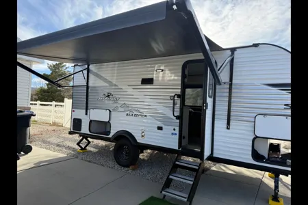 Christy's Jayco 197MBW  SLX Baja Edition Travel Trailer