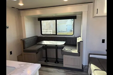 Christy's Jayco 197MBW  SLX Baja Edition Travel Trailer