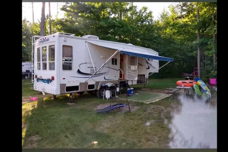 Scott's SunnyBrook Titan Fifth Wheel