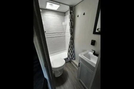 Kyle's Forest River Aurora 26BH Travel Trailer